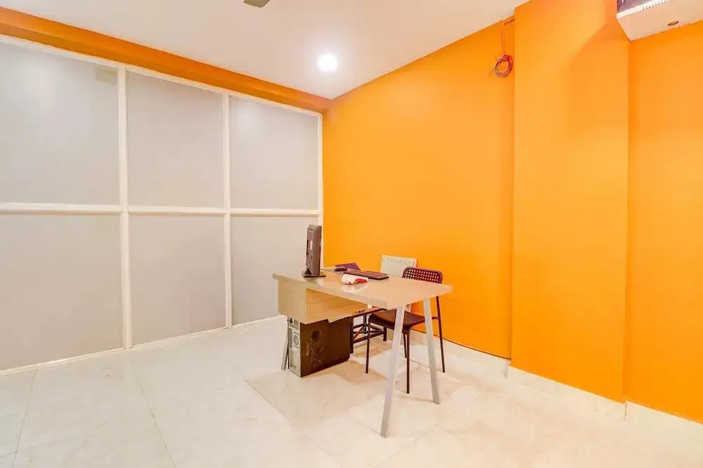 Хидерабад: Viraaj Suites Miyapur