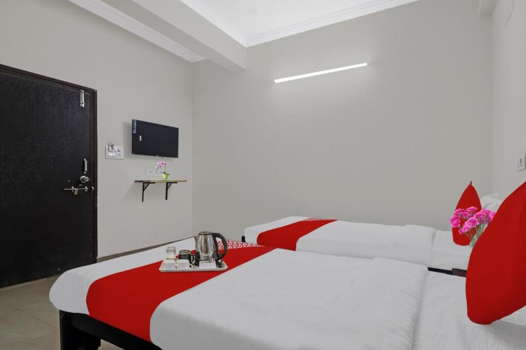 Хидерабад: Oyo 91495 Hotel Vijay Laxmi Residency
