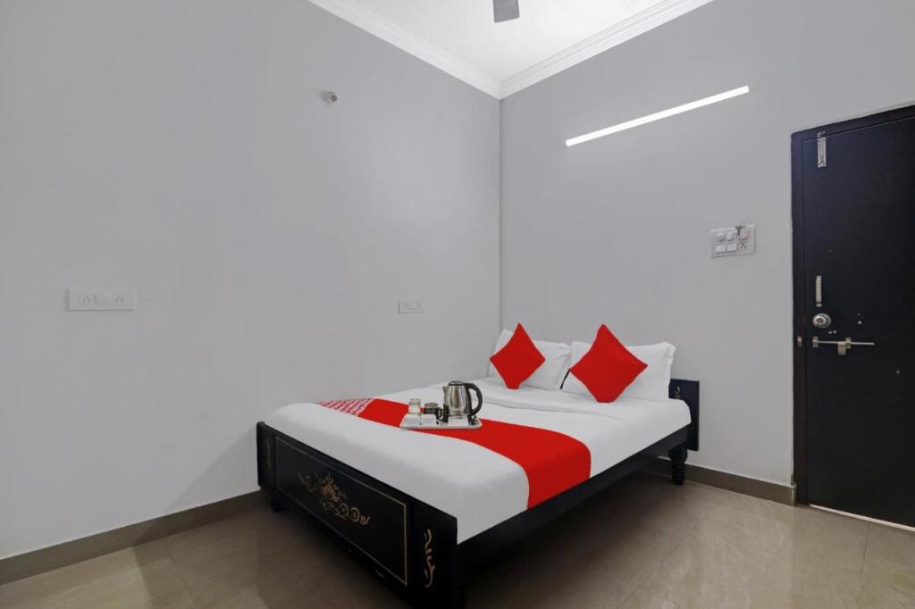 Хидерабад: Oyo 91495 Hotel Vijay Laxmi Residency
