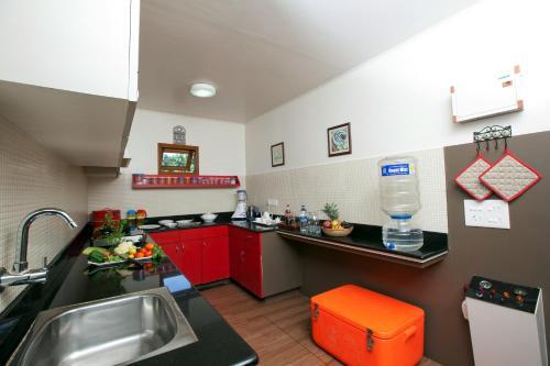 Кумараком: Abad Premium House Boat