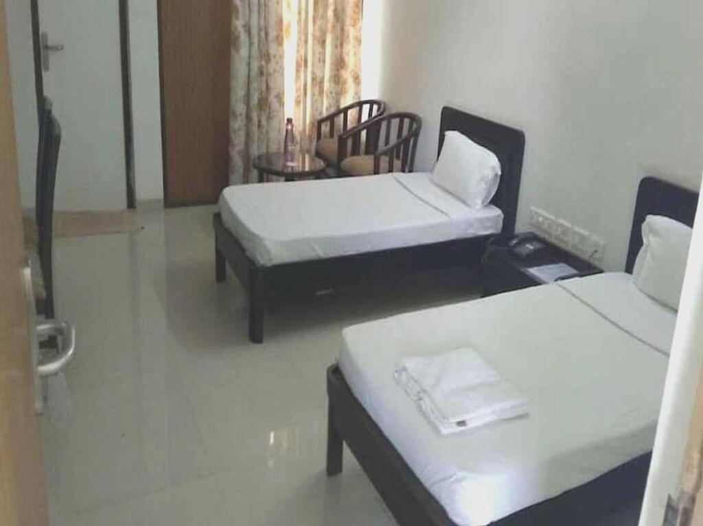 Гандидхам: OYO 93303 Hotel Mundra