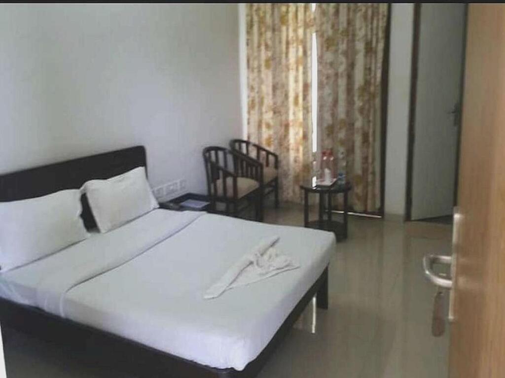 Гандидхам: OYO 93303 Hotel Mundra