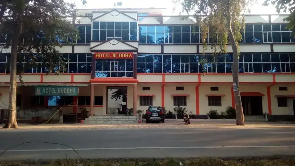 Кушинагар: Hotel Buddha