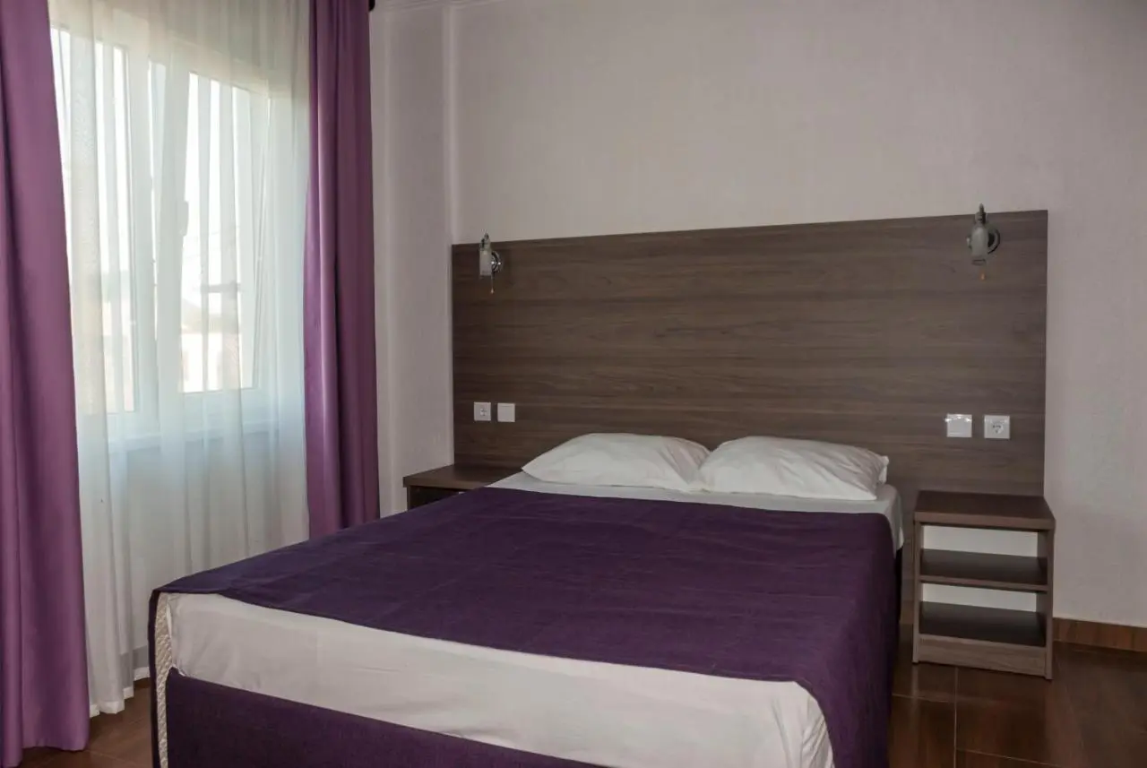 Ильич: Hotel Sem Vietrov