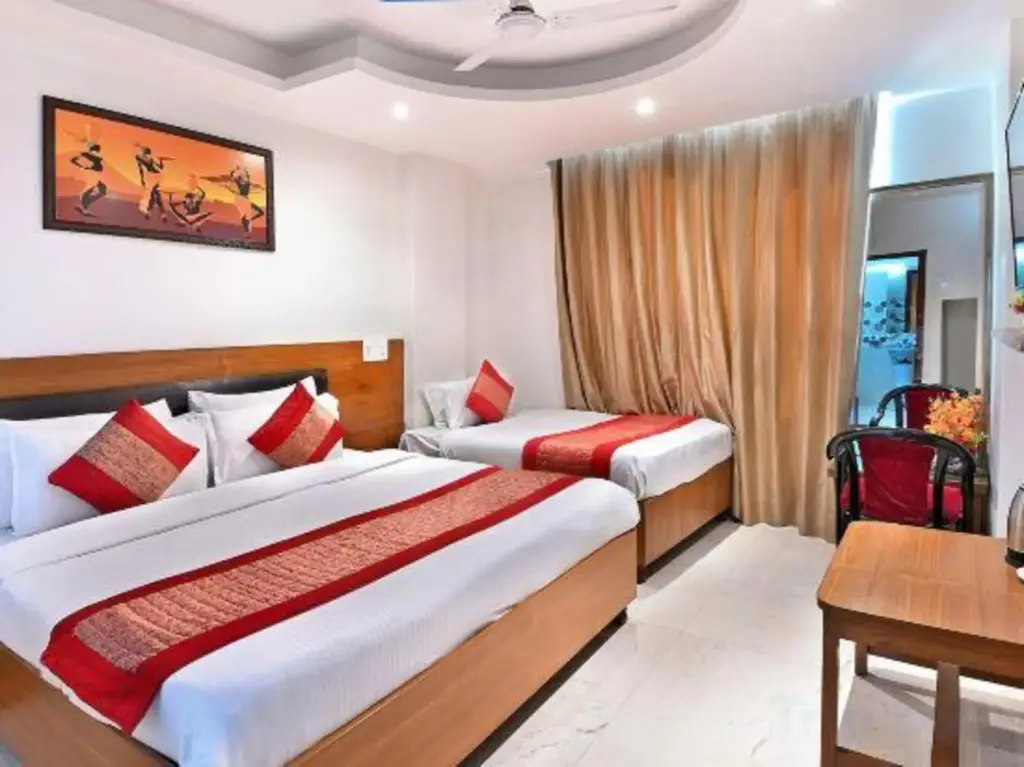 Нью-Дели: Capital O 337 Hotel Anand