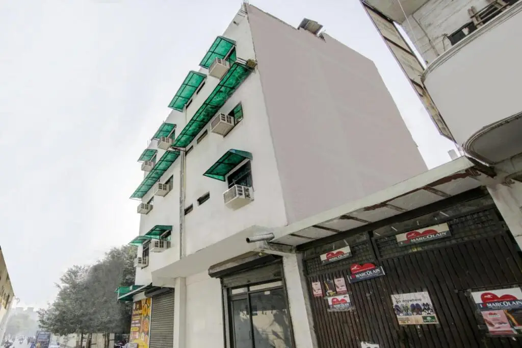 Нью-Дели: Oyo Flagship Yadav Residency
