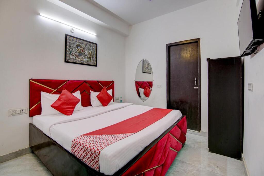 Нью-Дели: Oyo Flagship Yadav Residency
