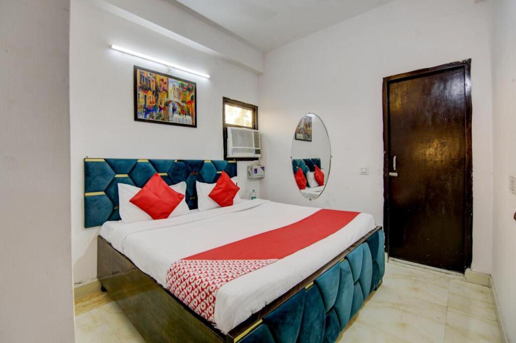 Нью-Дели: Oyo Flagship Yadav Residency