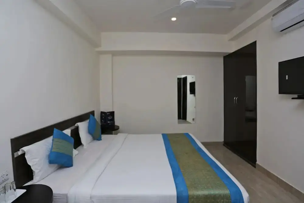 Нью-Дели: Airport Hotel Prince Palace by BYOBHOTELS