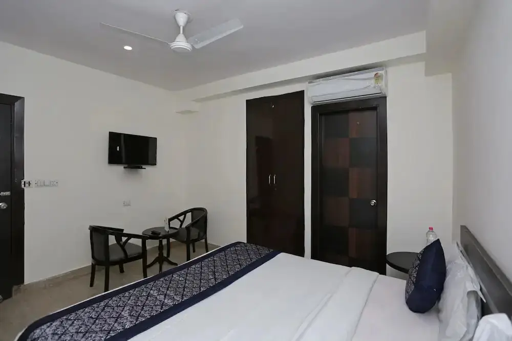 Нью-Дели: Airport Hotel Prince Palace by BYOBHOTELS