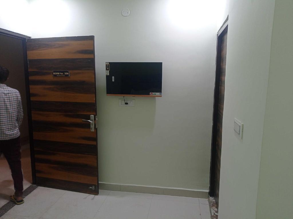 Нью-Дели: OYO 93305 Shaurya Guest House