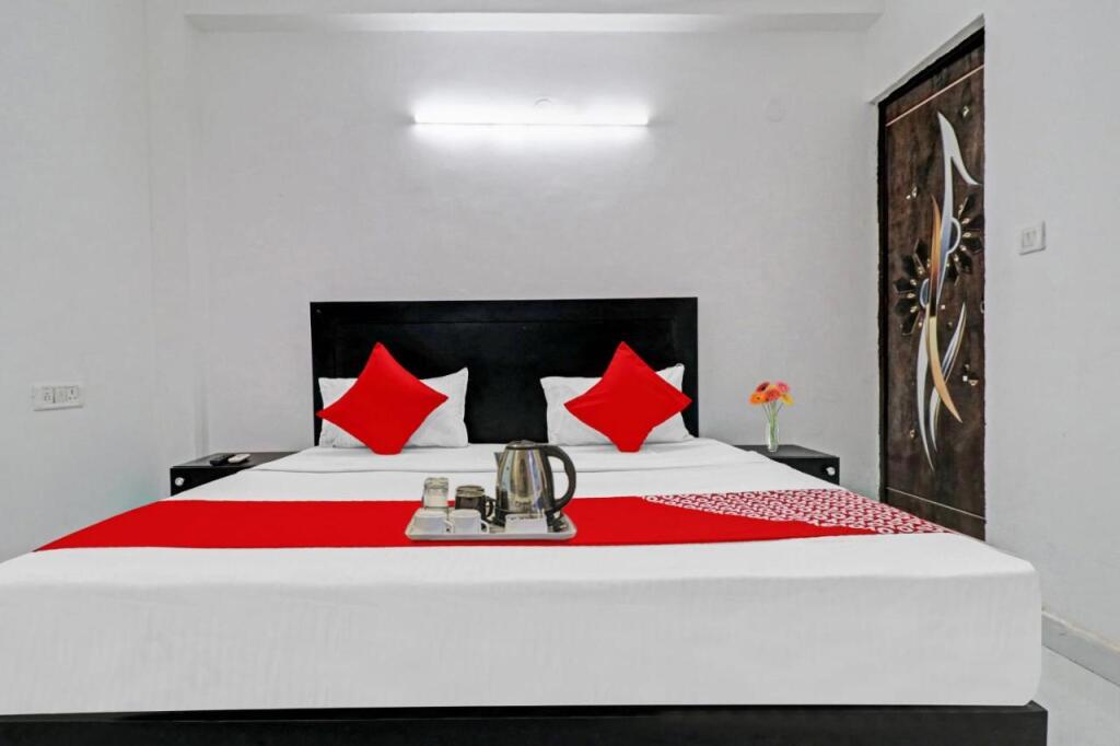 Нью-Дели: OYO 90151 Relax Inn Plaza