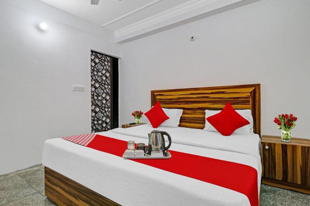 Нью-Дели: OYO 90151 Relax Inn Plaza