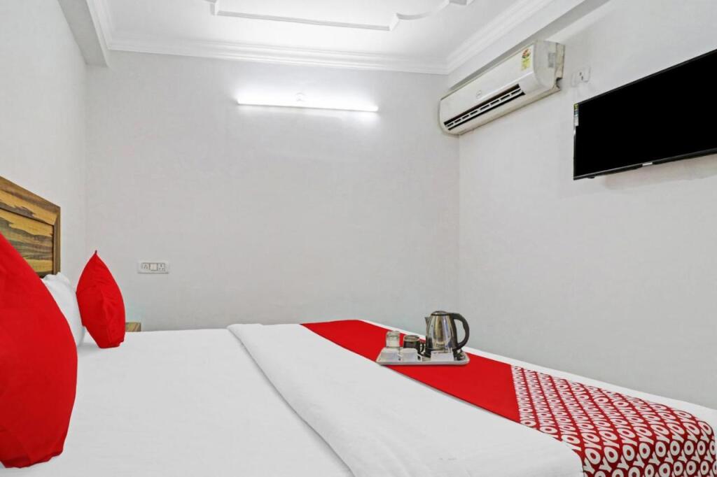 Нью-Дели: OYO 90151 Relax Inn Plaza