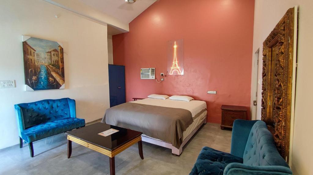 Мумбаи: Villa 408-Dr Wade in Royal Palms Mumbai
