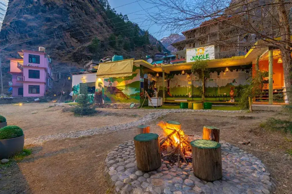 Касоль: Jungle Hostel Kasol by Whoopers