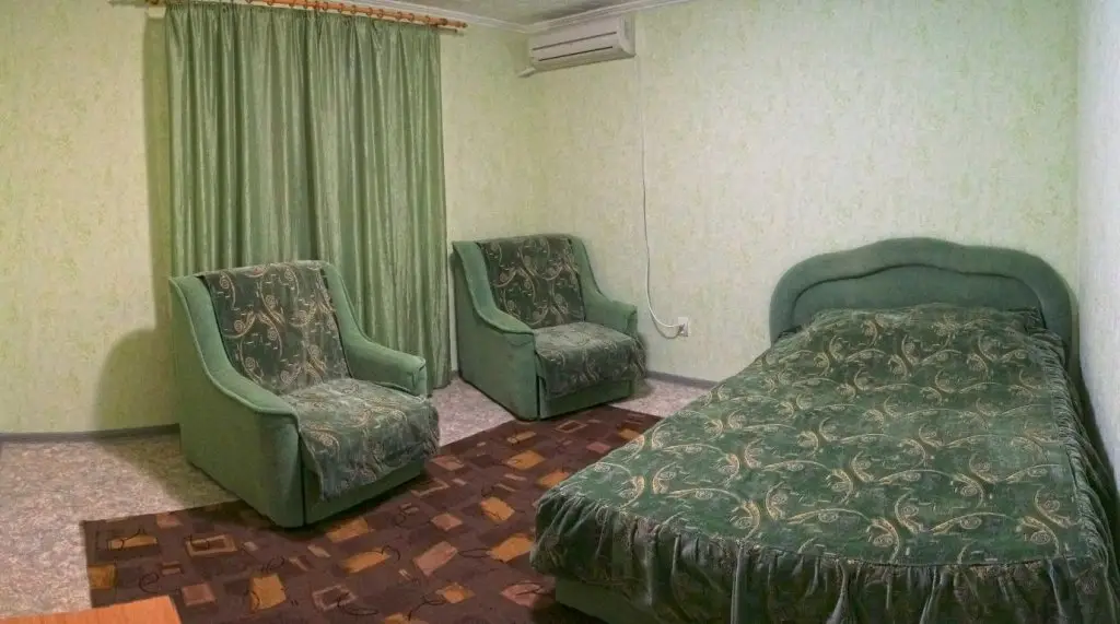 Судак: Guest House Yakor