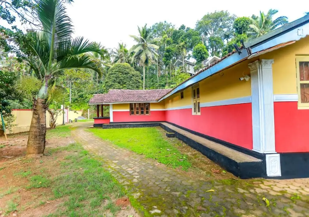 Вадуванчхар: Chandragiri Bungalow by Voye Homes