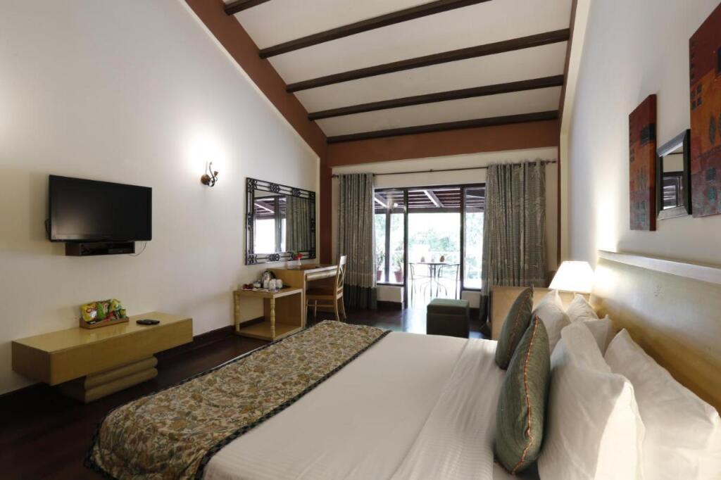 Наинитал: The Riverview Retreat Corbett by Leisure Hotels
