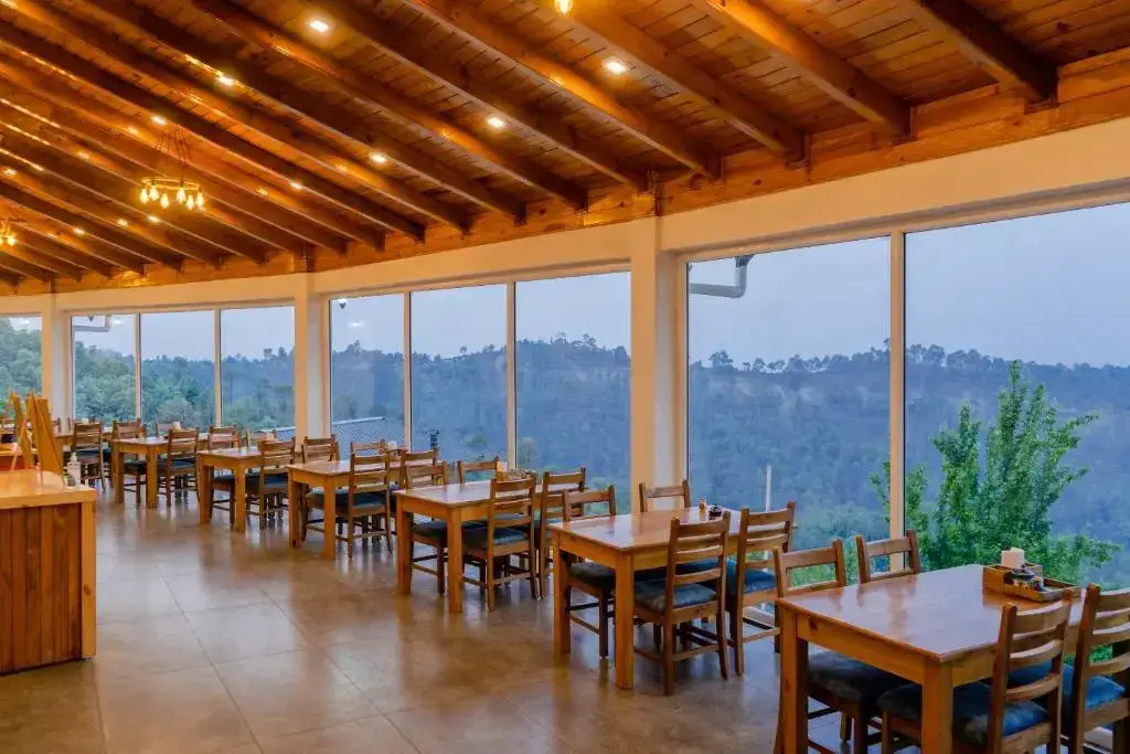 Сукха: Shivoham Himalayan Resort
