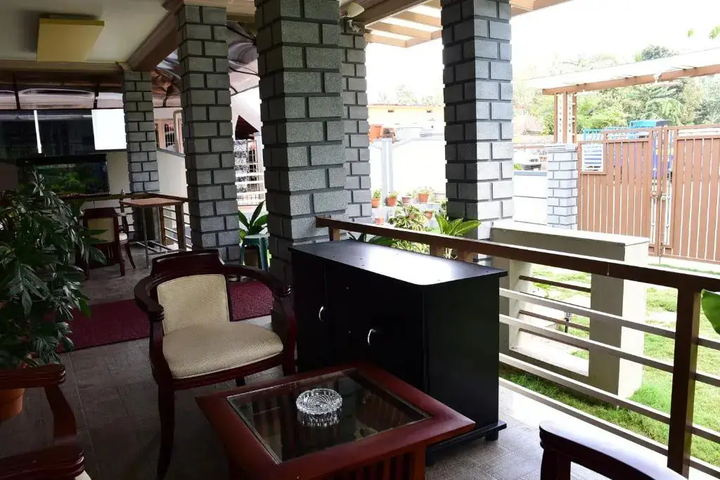 Кушалнагар: Srinikethana Home Stay with Swimming Pool