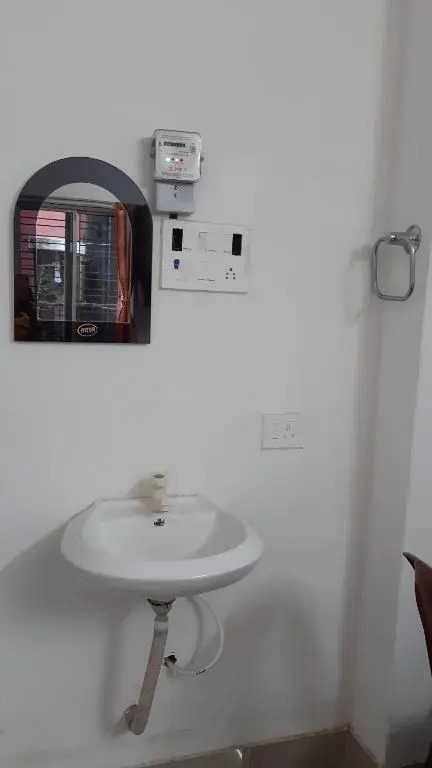 Колката: Sakshi Home Stay