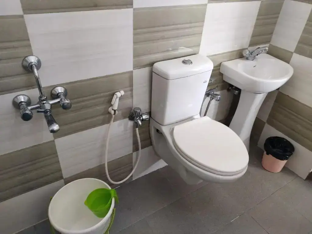 Ути: SAIBALA RESlDENCY - NEAR BOAT HOUSE
