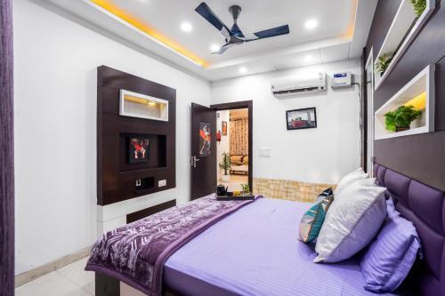 Газиабад: Entire World Class Apartment near Metro Station