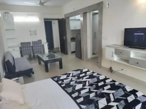 Нойда: Entire Studio Apt/Suite near Mall/Metro/ExpoMart
