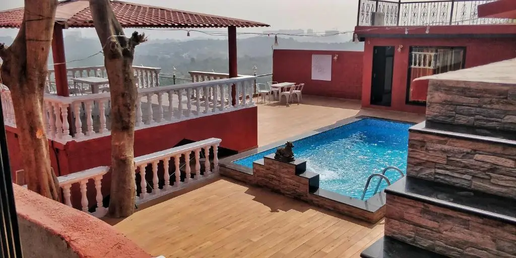 Мумбаи: Villa 406, Dr Wade with Private Pool and Gazebo in Royal Palms Mumbai