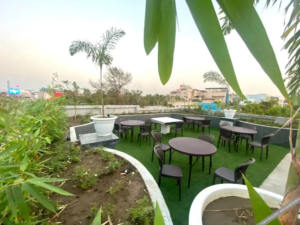 Индаур: Hotel Mumbai House LIG Behind CHL Hospital
