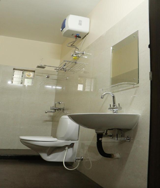 Колката: Radharani Apartment