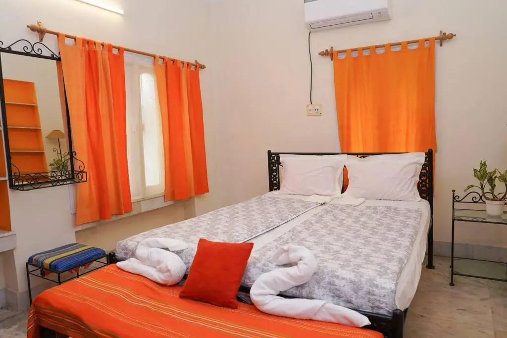 Колката: Casa Bala, Kolkata - Furnished 1 Bhk Apartment Near Gariahat, South Kolkata