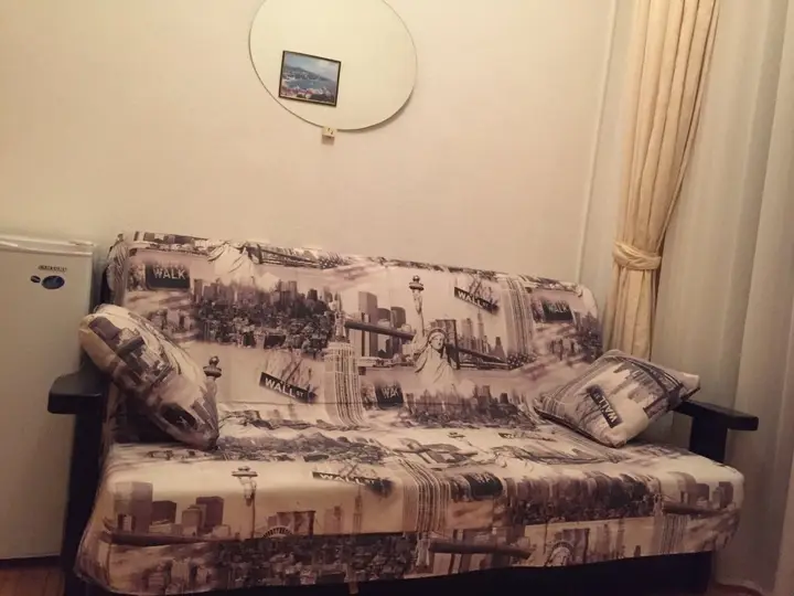 Ялта: Life