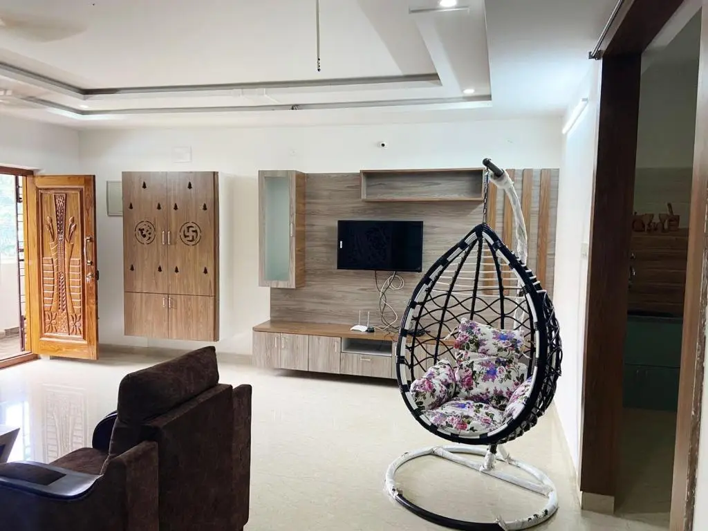 Ameya Homestays Brand New Fully Furnished 3BHK & 2BHK Apartments. — фото 1