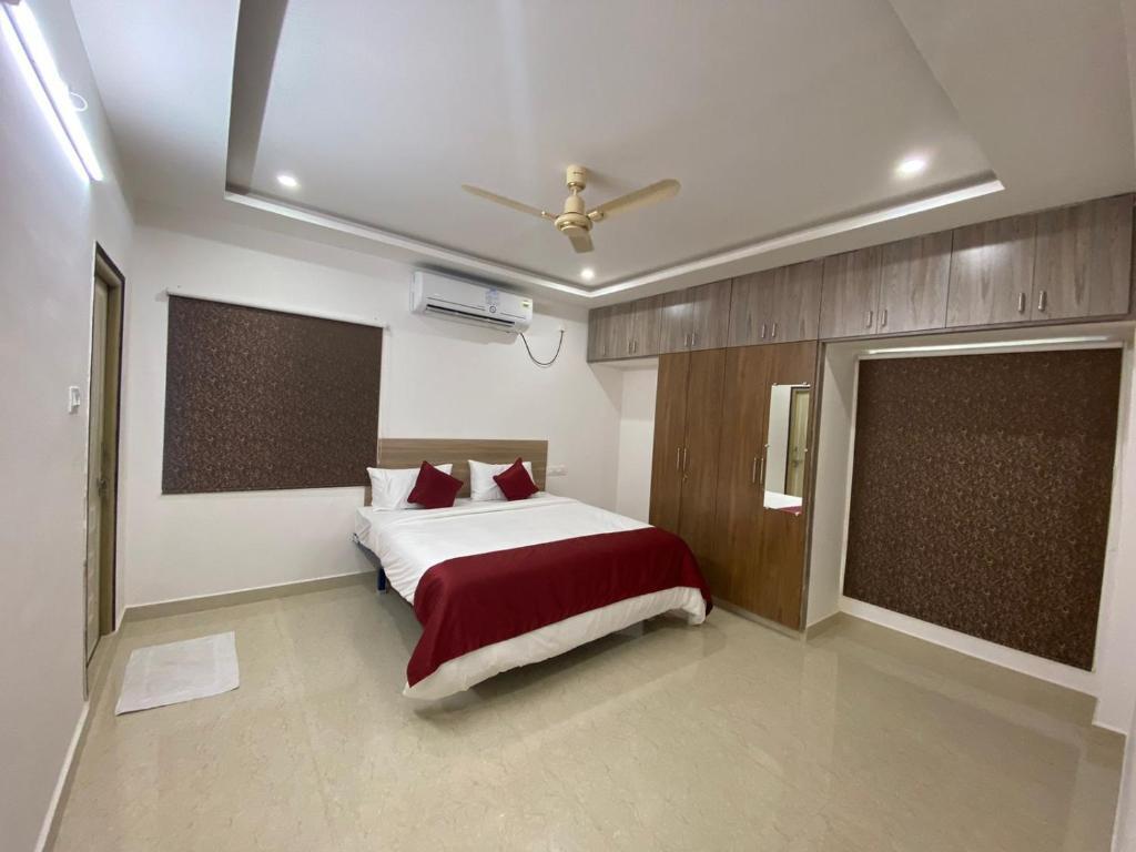 Тирупати: Ameya Homestays Brand New Fully Furnished 3BHK & 2BHK Apartments.