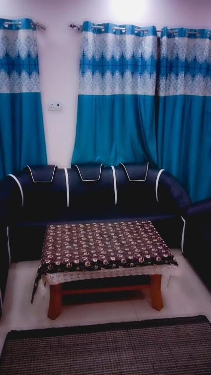 Варанаси: Holiday's Home - 4 Bedrooms Apartment.