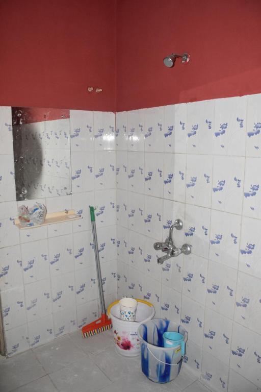 Дибругарх: J&B Homestay