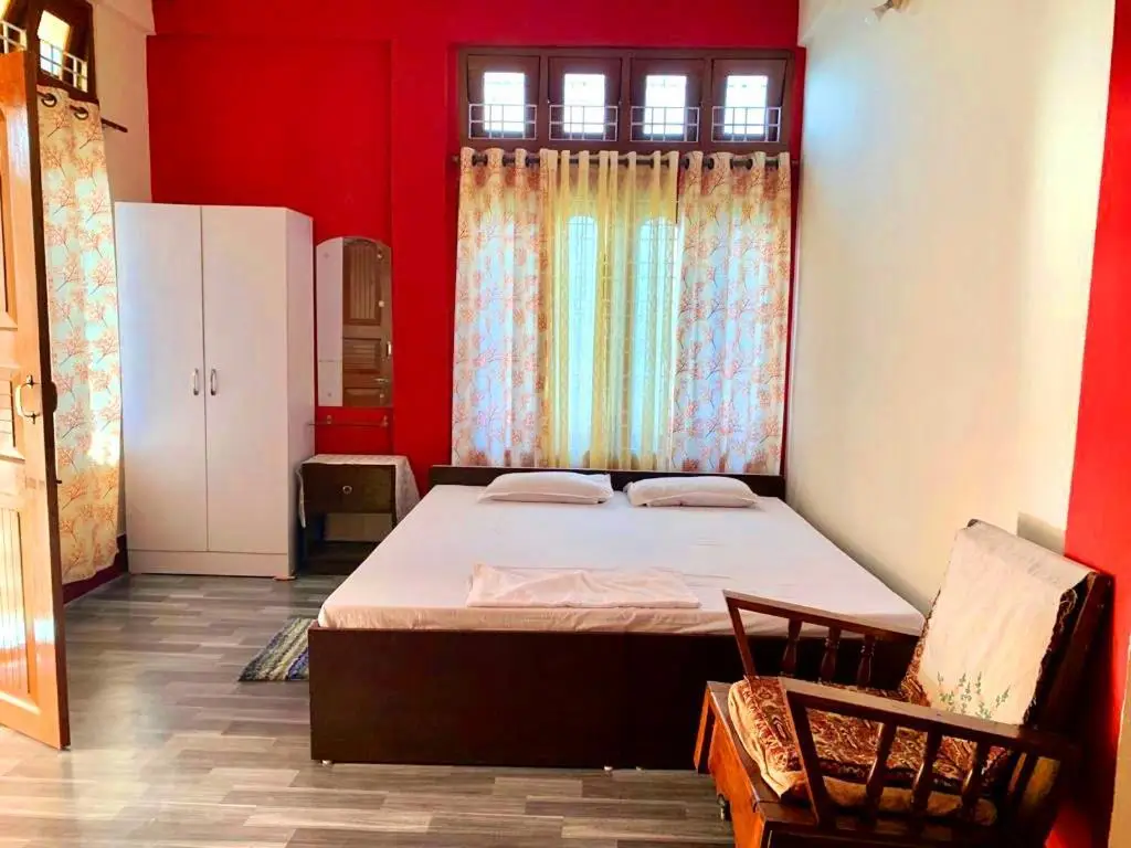 Дибругарх: J&B Homestay