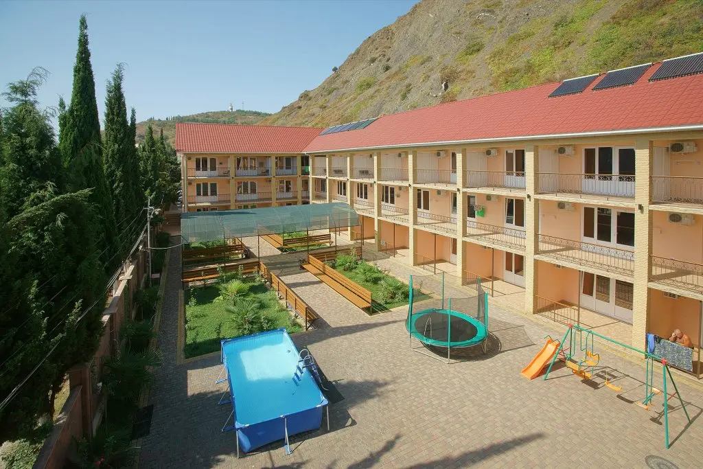 Рыбачье: Villa Solhat