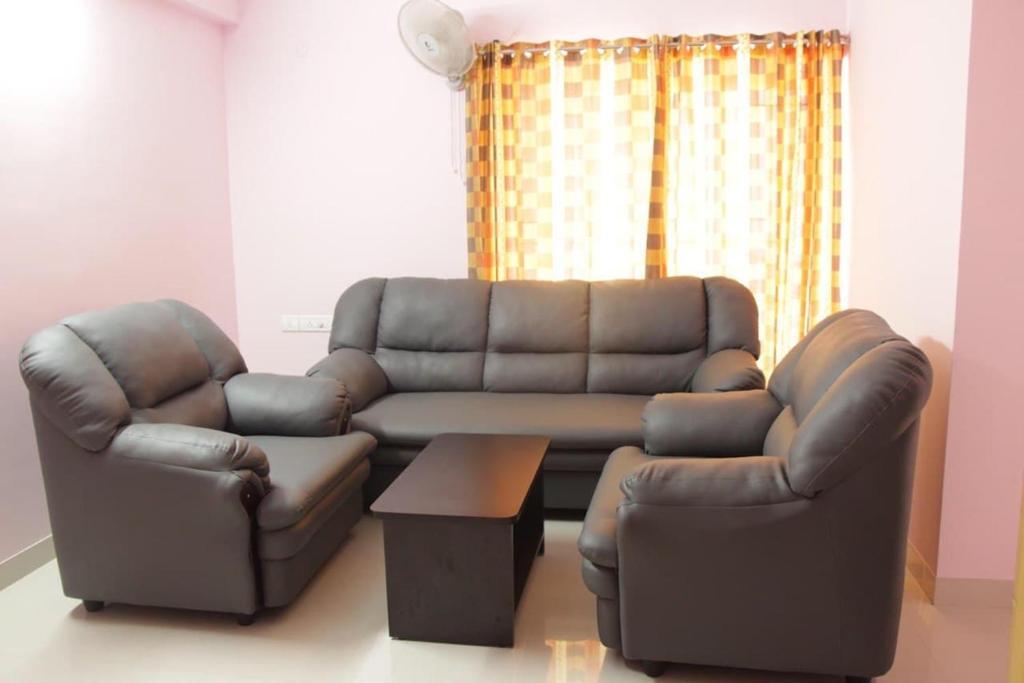 Коимбатур: Baba house service apartment