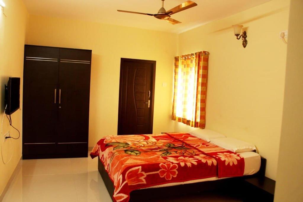 Коимбатур: Baba house service apartment