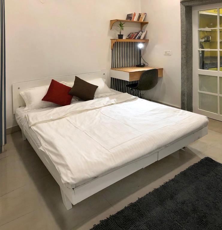 Большая Нойда: House 44 2BHK