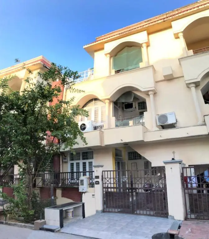 House 44 2BHK — фото 1