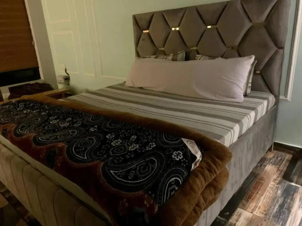 Зиракпур: SOHO 12 - Lovely 1 bedroom soho with chill vibe
