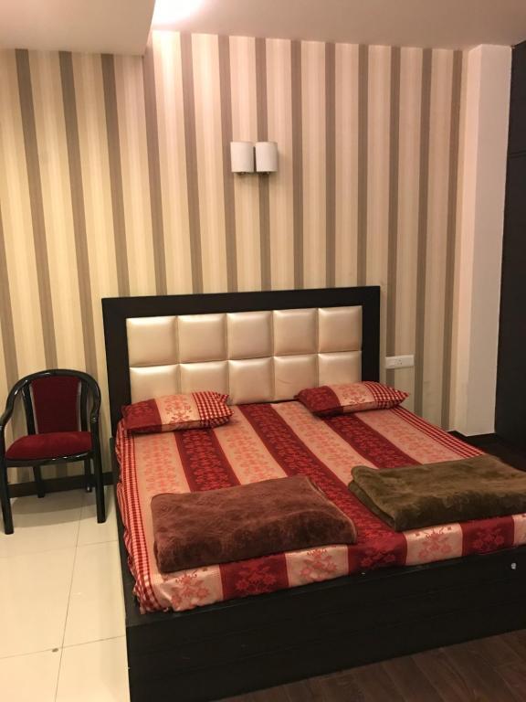 Нью-Дели: Spacious 3bhk apartment!