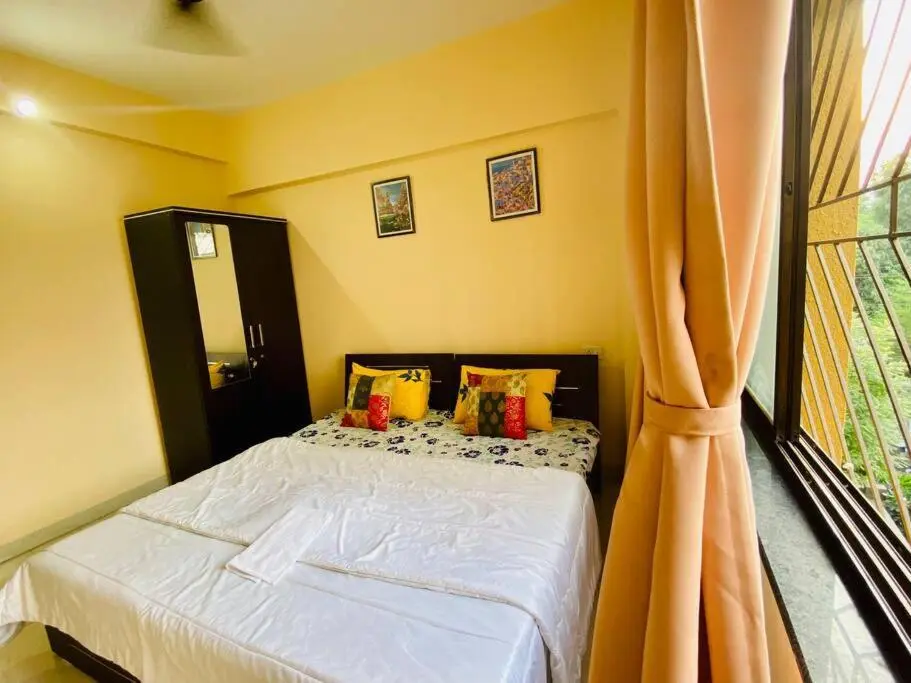 Пуна: Peaceful Entire 2 BHK Free Wi Fi Parking Kharadi