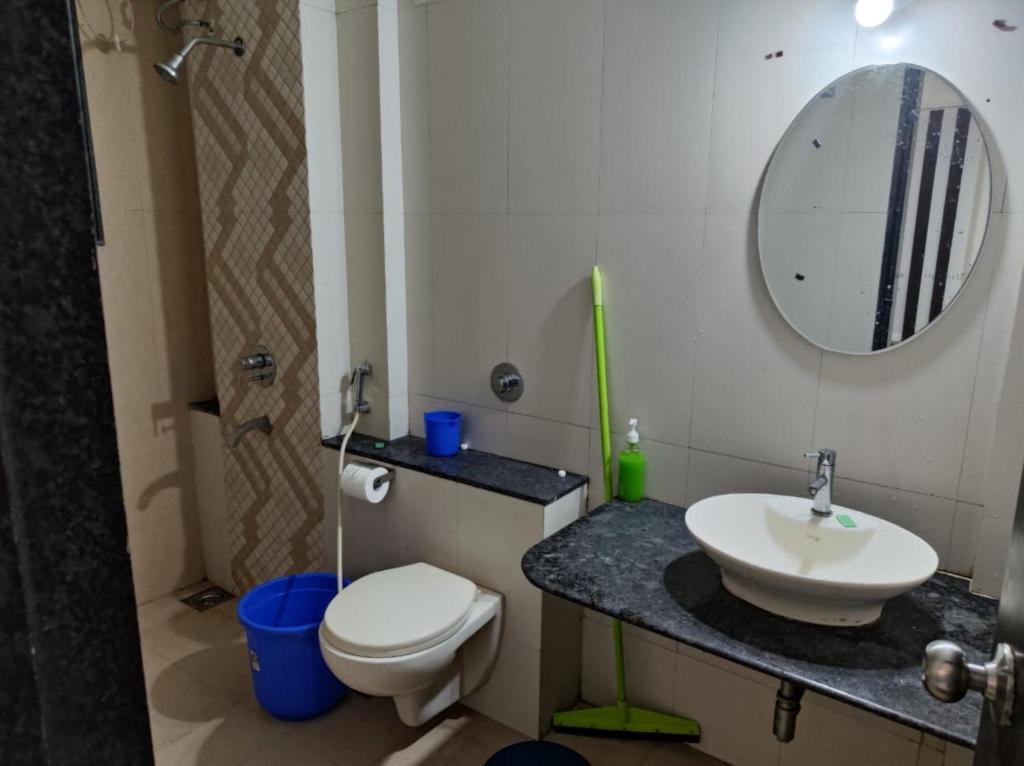 Пуна: Royal Palm Hospitality Services 3