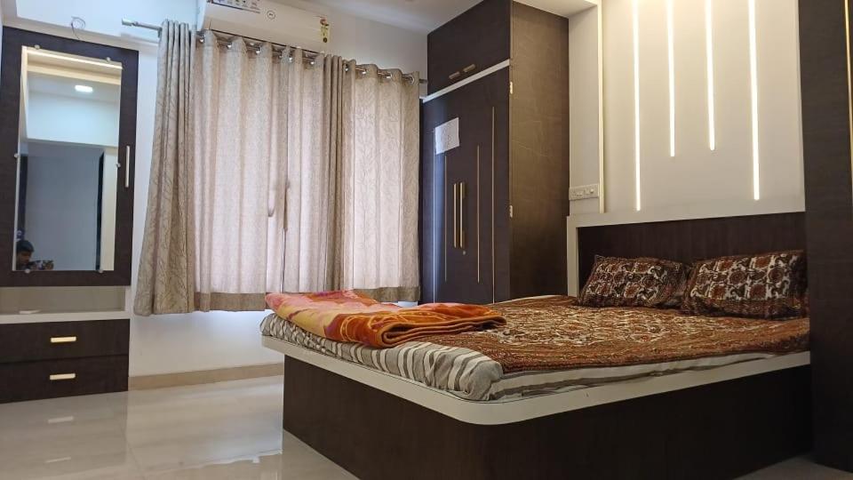 Пуна: Ac beautiful 2bhk fully furnished Flat in Balewadi