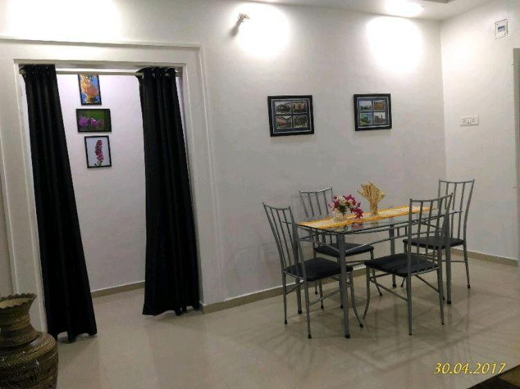 Пуна: Bougainvilla Home-Behind Pune Airport